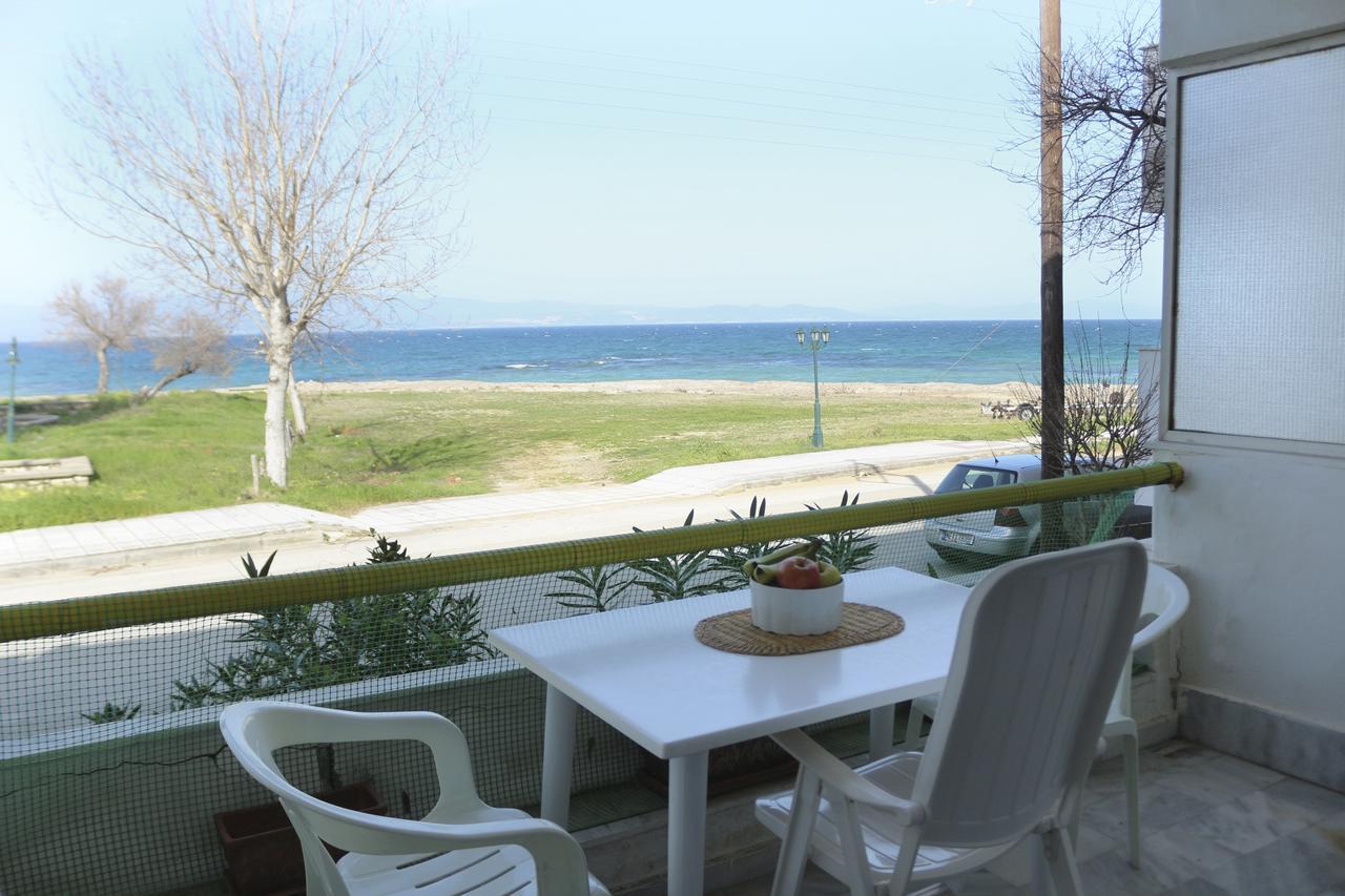 Holiday Home By The Sea เนอาโปติไดอา ภายนอก รูปภาพ